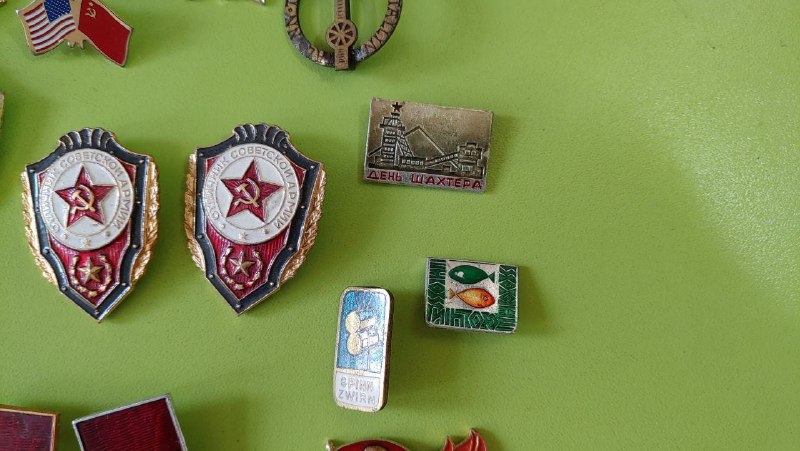 Значки, знаки отличия, эмблемы, монеты, винтажные и старинные 8
