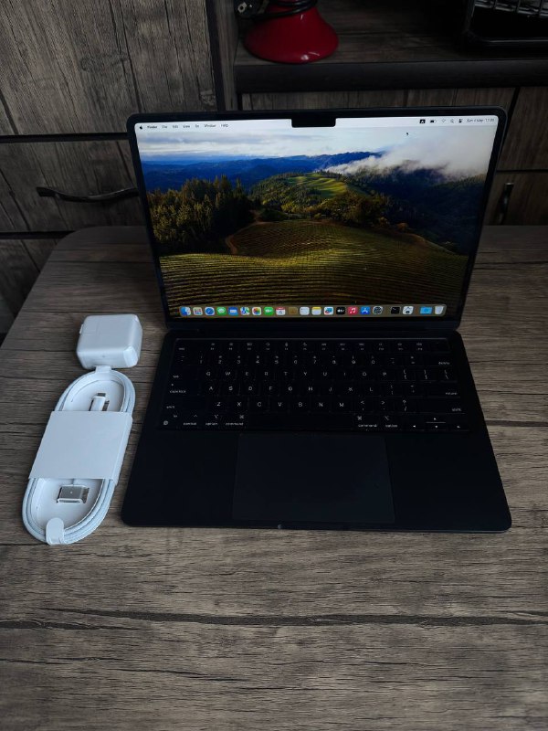 Macbook Air 2022 M2 8/512 2