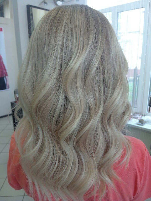 Парикмахер-колорист услуги стрижки и окрашивания