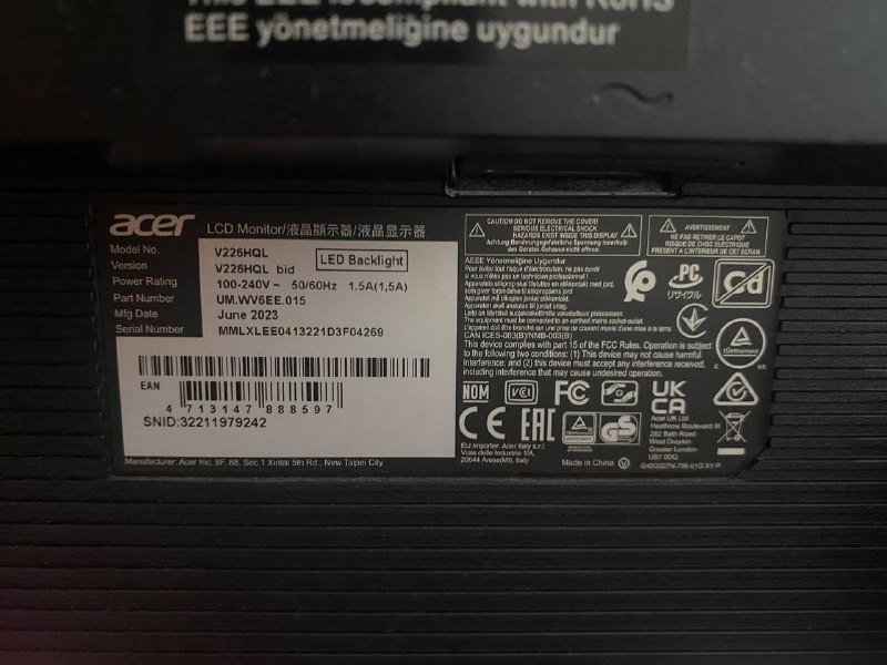 Монитор Acer V226HQL, кабель HDMI-HDMI, клавиатура Genius SlimStar 126 2