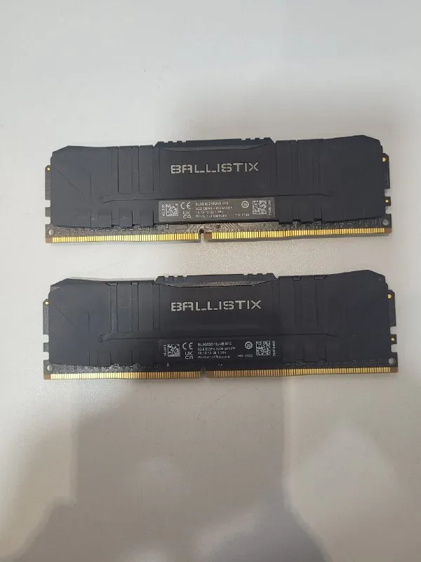 Оперативная память Crucial Ballistix DDR4 2x8 ГБ 3200 МГц 1