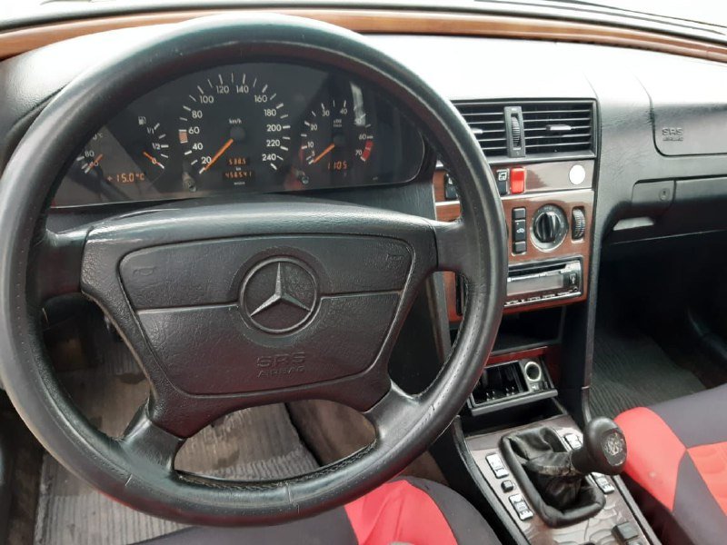 Mercedes C200 3