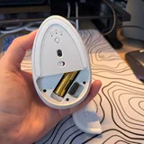 Logitech Lift White мышь 3