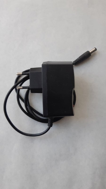 Зарядник 12 вольт 1 ампер