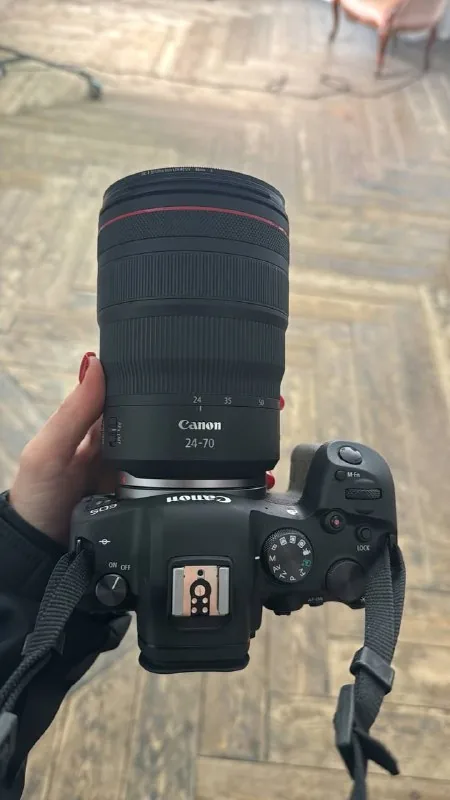 Камера Canon R6 с объективом RF 24-70
