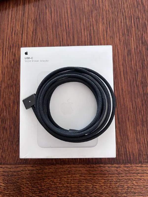 MacBook Pro 16" (2021) M1 Pro, 32ГБ RAM, 1ТБ SSD 1
