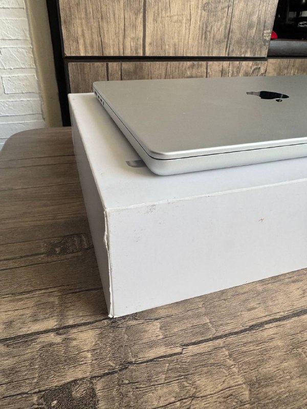 Macbook Pro 14 Inch 2023 M3 8/512 5