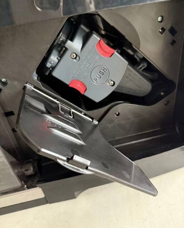 Кофемашина Delonghi Dinamica ECAM 5