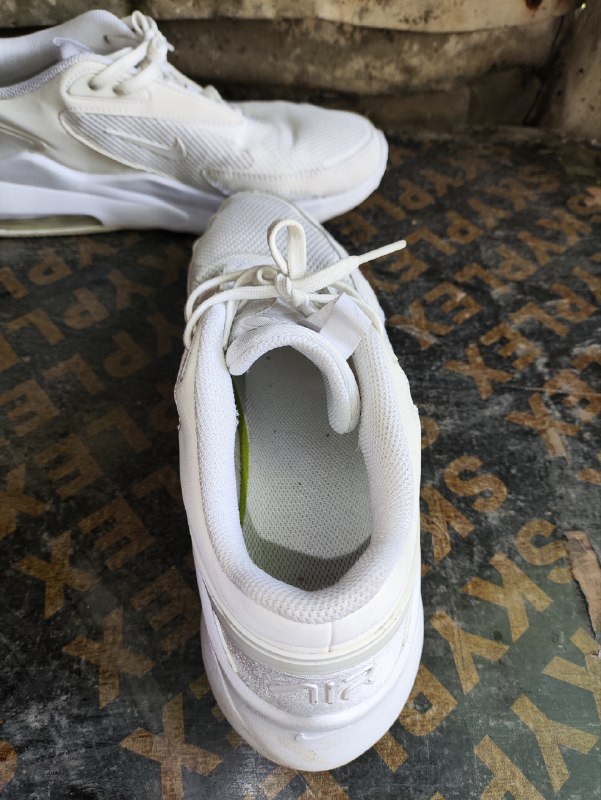 Кроссовки Nike размер 44, US10, 28см стелька 3