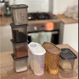 Зеркало, стеллаж, полки, барные стулья, пылесос, фен 9