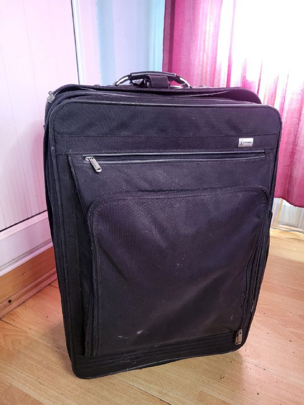 Чемодан размера XL