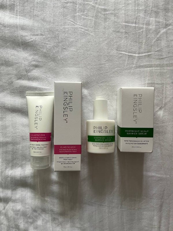 Philip Kingsley набор, панама Jacquemus, сумки Zara, рубашка Ralph Lauren, парфюм Zara, шапка Zara, перчатки Zara, шарф Tommy Hilfiger, майки Hugo Boss