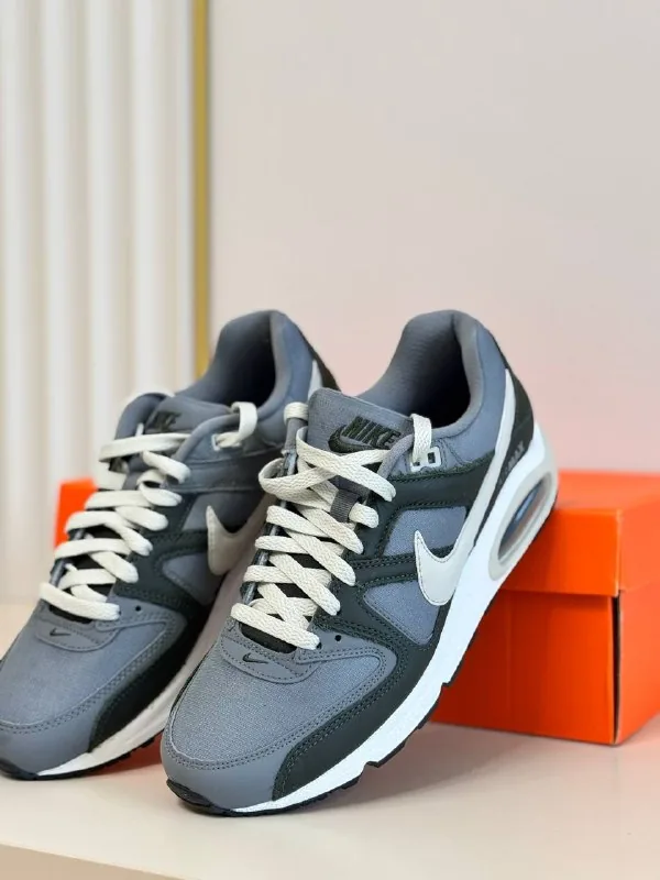 Мужские кроссовки Nike 1