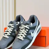 Мужские кроссовки Nike 1