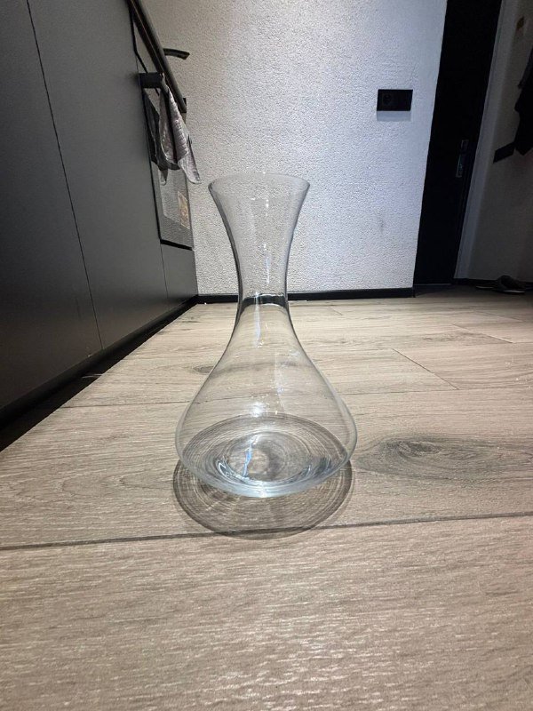 три бокала из тонкого стекла и ваза кувшин 2