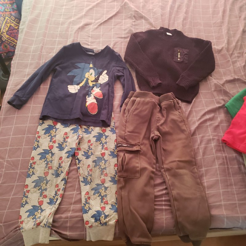 Зимняя и летняя одежда для мальчика 5-6 лет