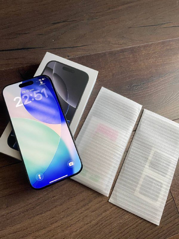 iPhone 16 pro полный комплект состояние идеальное