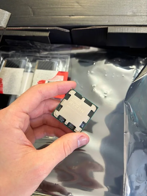 AMD Ryzen 7 7800X3D