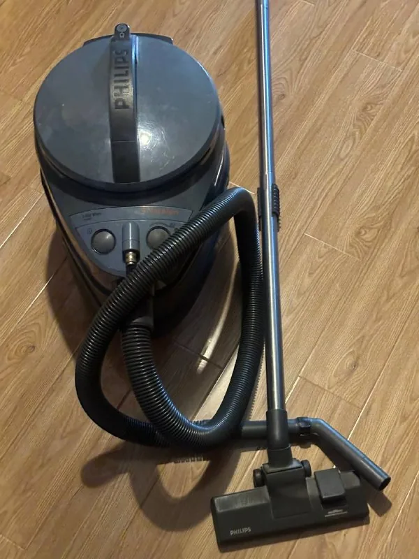 Пылесос Philips 1