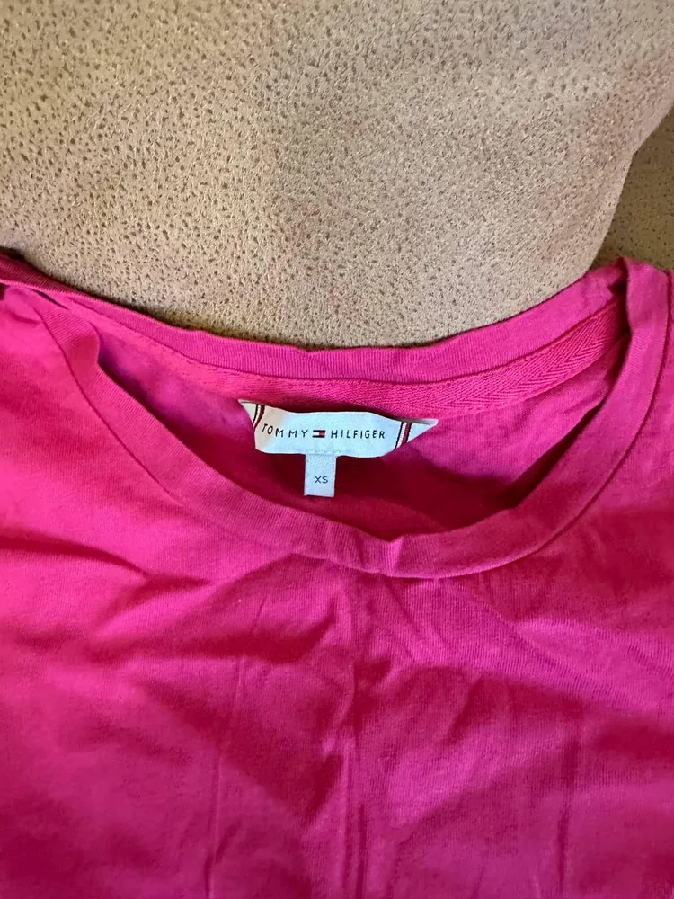 Футболки Tommy Hilfiger и Levi's, 3 шт., XS 1