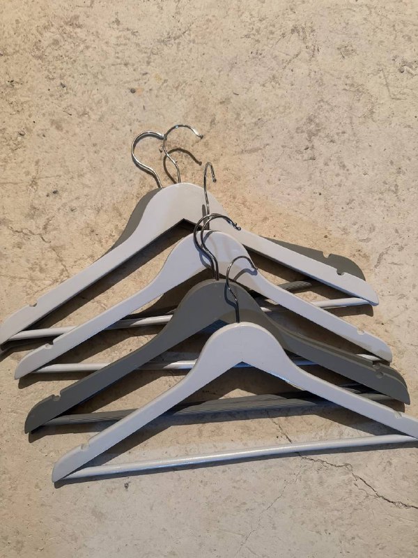 Одеяло, подушка, зонт, вешалки 4