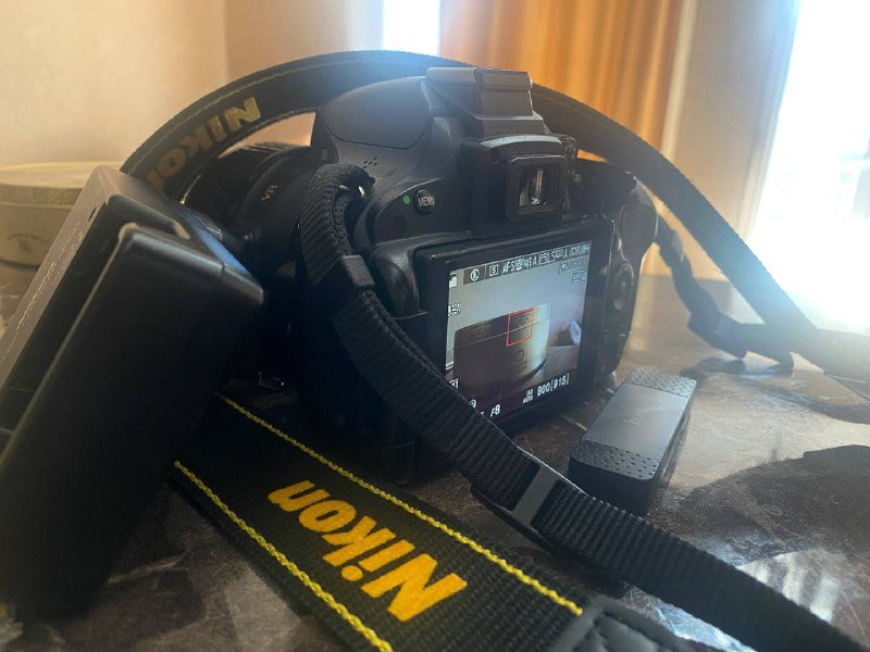 Фотоаппарат Nikon D5100 с объективом и аксессуарами 2