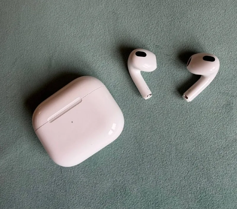 AirPods 3rd generation 1