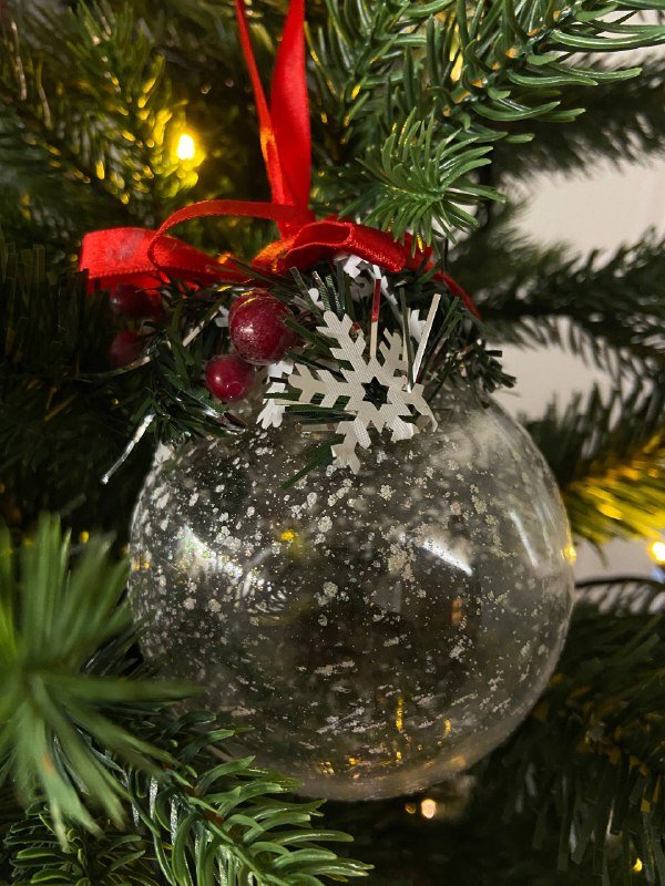 Набор ёлочных игрушек красно-белых 9