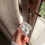 AirPods 4 ANC 1