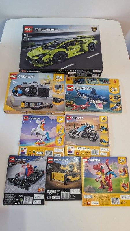 Коробки из под конструктора LEGO