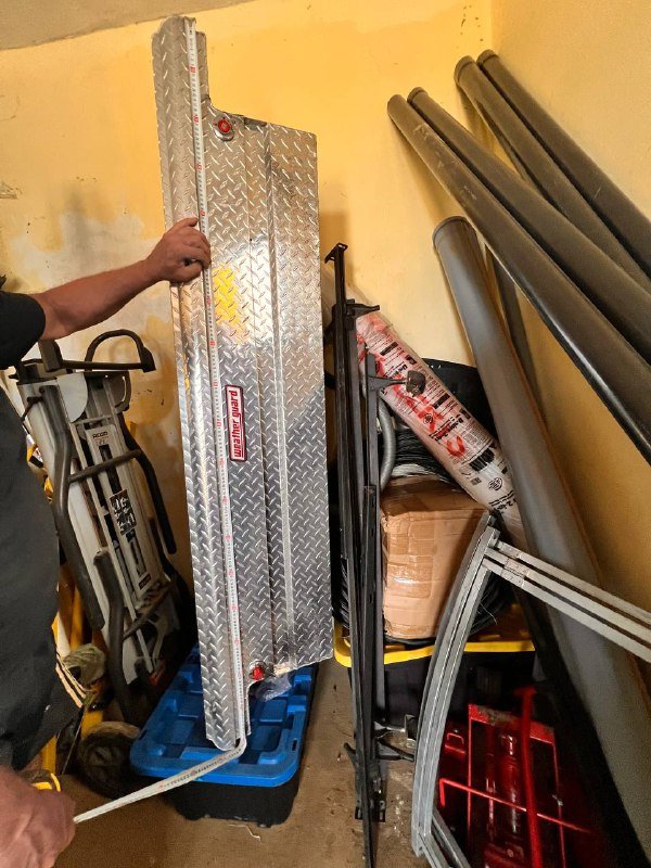 Ящик алюминиевый для инструментов пикапа с замком 3