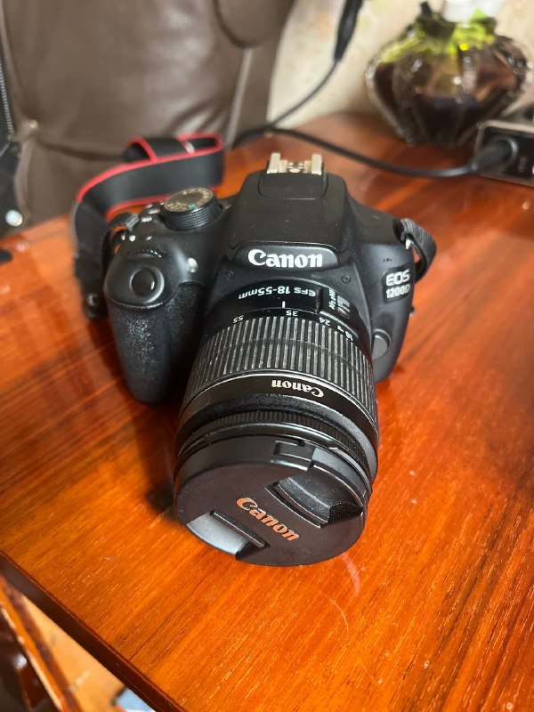 Canon 1200D фотоаппарат 1