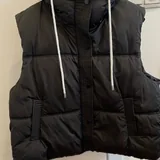 Жилетка с капюшоном, курточка, жилетка Michael Kors, костюм 2