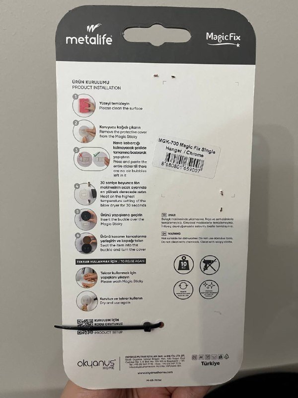 Лампы, пушистые подушки, крючок, корона, бижутерия 7