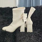 Белые ботильоны Bershka на широком каблуке 3