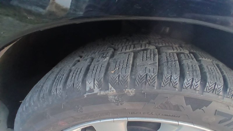 Вольво с зимней резиной 9