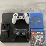 Ps4 slim с двумя геймпадами и двумя дисками 1