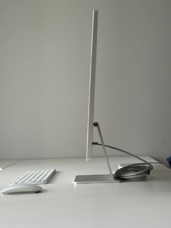 iMac 24 2023 M3 8GB 256GB Magic Keyboard и Mouse