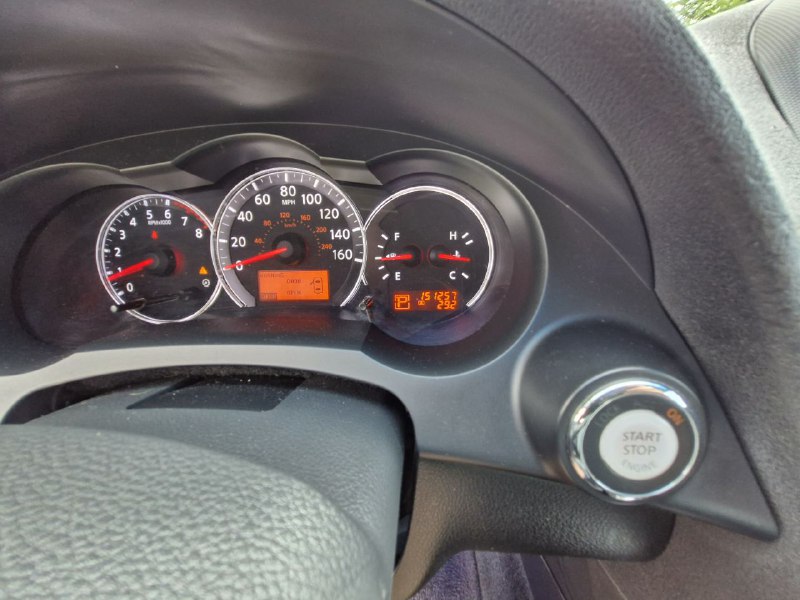 Nissan altima cupe 2012 8