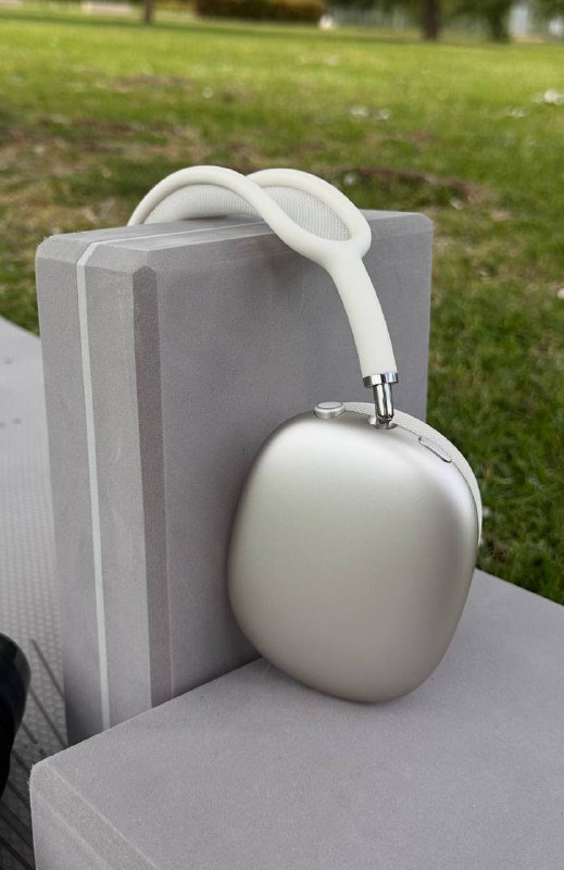 Наушники Apple AirPods Max оттенок Starlight 2