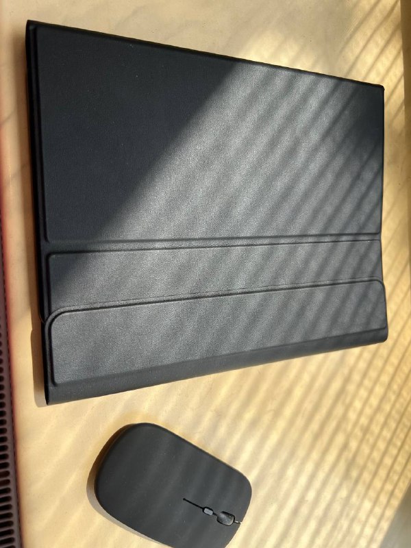 Чехол для iPad Air 4 и 5 с магнитной клавиатурой и мышкой