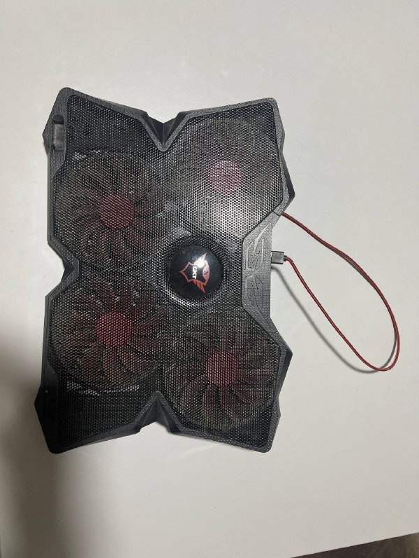 Игровой ноутбук Acer Nitro 5 с подставкой