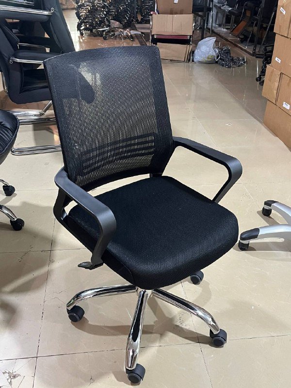 Офисное кресло