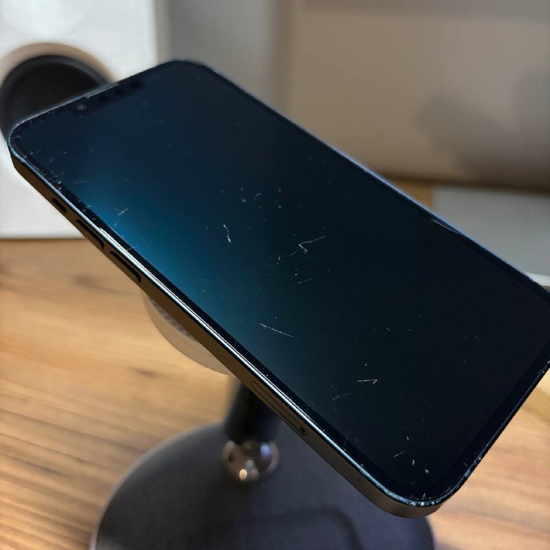 iPhone 13 256 гб 3