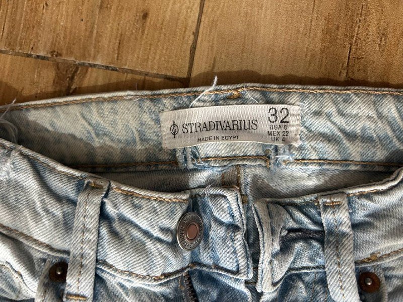 Джинсы Stradivarius, Zara, тянущиеся