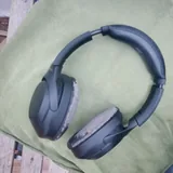 Sony WH-1000XM4 headphones 1