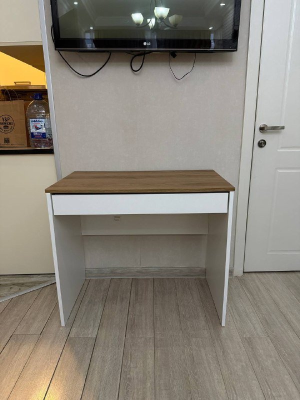 Стол и стул