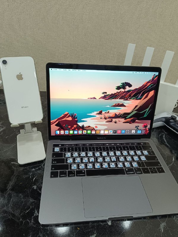MacBook Pro 13-inch, 2019, 8GB RAM, 256GB Storage 2