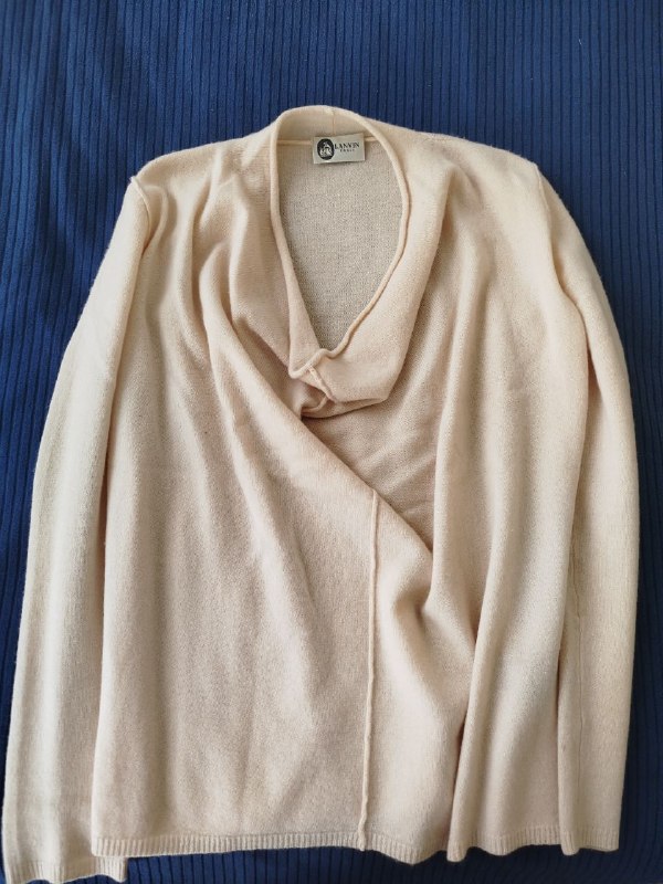 Лёгкое кашемировое полупальто, Пуховая жилетка, Кашемировое платье, Свитер, Джемпер, Ботинки, Кроссовки, Туфли, Снуд, Плед 3