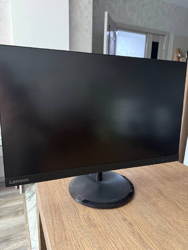 Монитор Lenovo 24’, мышка Logitech G203